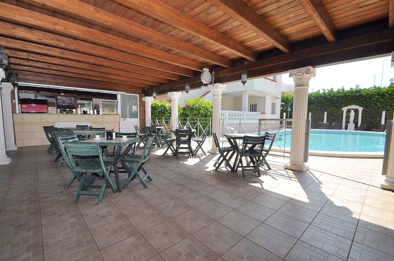 Residence Mezzaluna Carovigno Esterno foto